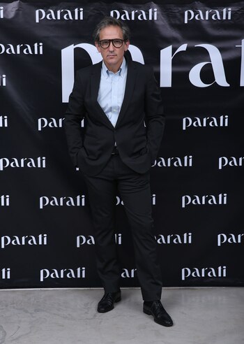 Casual chic Adrián Brown