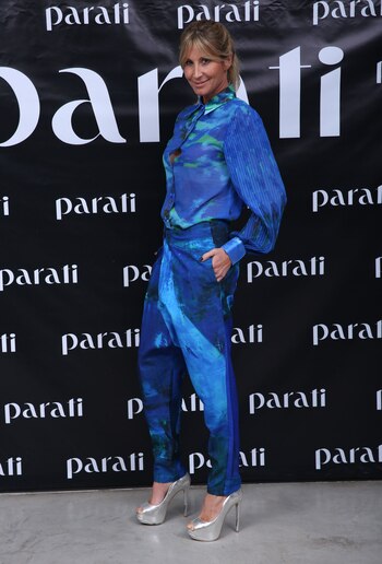 Soledad Solaro con un equipo