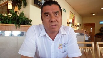 Junto con el perredista Crisóforo