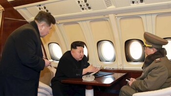 Kim dentro de uno de