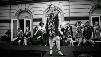 Modelando para la marca Carmakoma