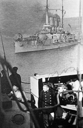 El Potemkin fotografiado desde el