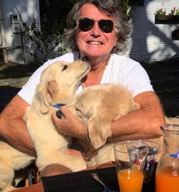 Pancho Dotto con John y