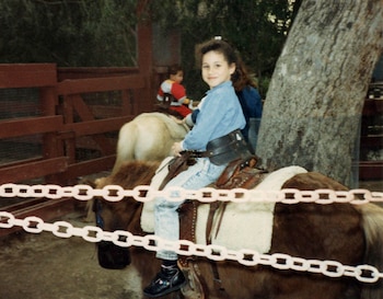 Meghan Markle nació el 4 de agosto de 1981 y creció en Los Ángeles, California. En esta foto, tiene 4 años