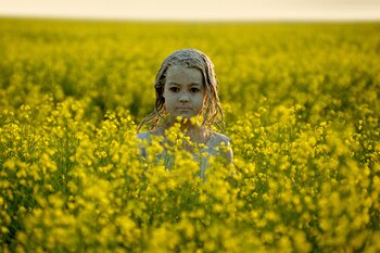 Originalmente, llevaba el título “Staircases”,