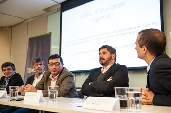 (De izquierda a derecha) Los empresarios Thomas y González Venzano (seguros y tecnología); Di Bella y Riccitelli (INTA); y Glinsky (Microsoft)