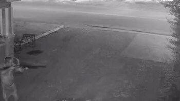 Regresó poco después con una