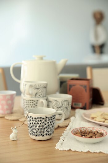 Desayuno modelo con almendras y