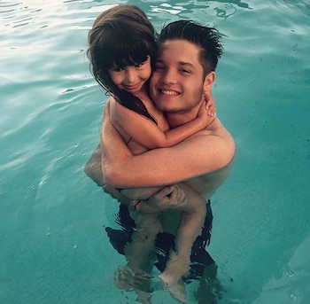 Tomás Kirzner y su hermana