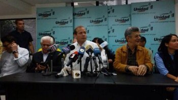 La MUD brindó una conferencia