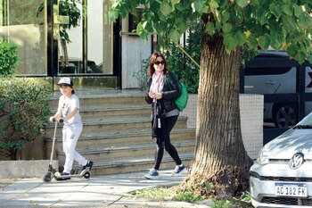 Nancy Dupláa y uno de