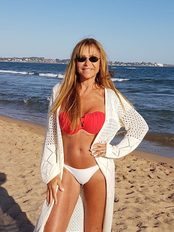 Elena mantiene su figura intacta