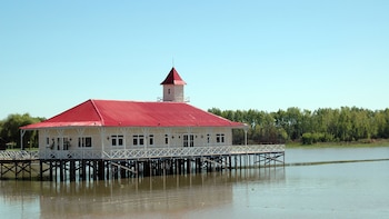 Campo, río, gastronomía e historia.