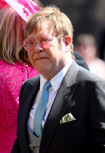 Elton John en la boda