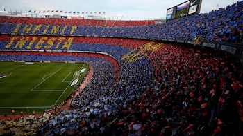 El mosico gigante que cubrió todo el Camp Nou