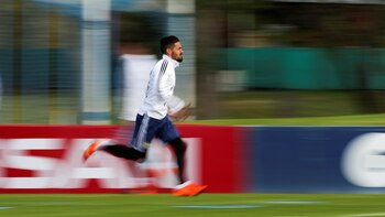 Lanzini sufrió la lesión en