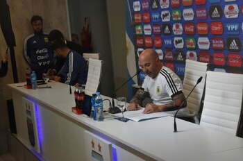 Jorge Sampaoli dio la lista