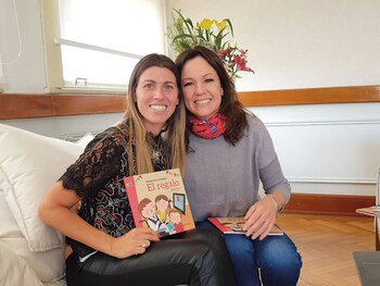 Junto a Carolina Stanley, ministra