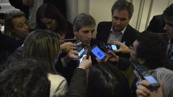 Caputo respondió preguntas luego del