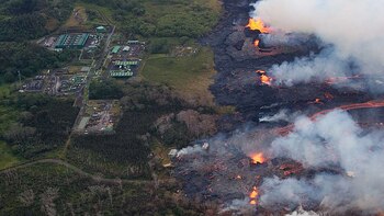 Avance de lava del volcán