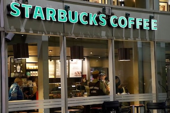 Oficiales de Carabineros y de