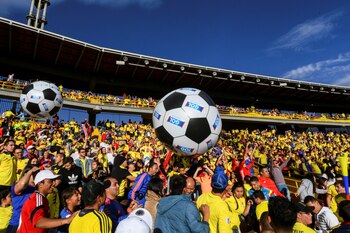 Los fanáticos colmaron el estadio