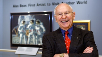 Alan Bean, cuarto hombre en pisar la luna, falleció a los 86 años (AP)