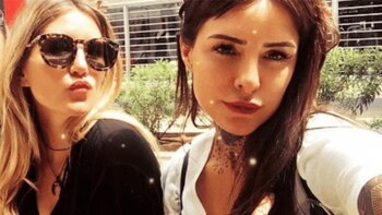 Mica y Cande Tinelli patinan