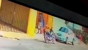 La mujer fue a increpar