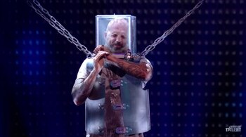 Matt Johnson logró escapar a