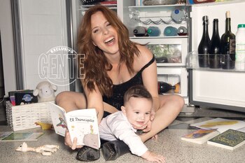 Con el libro de Antoine