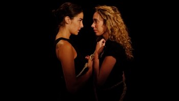 Juana Viale y Victoria Cesperes