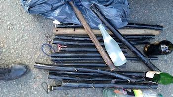 La Policía incautó palos y