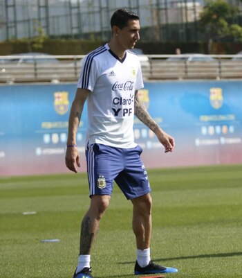 Junto al Kun Agüero, Di