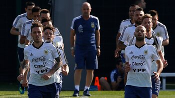 Los jugadores argentinos se entrenan