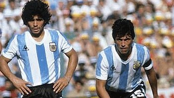 El abrazo menos pensado: Maradona