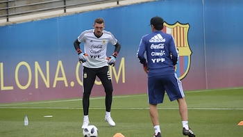 Franco Armani por ahora pierde la pulseada con Willy Caballero en el arco