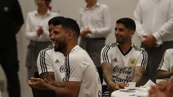 En el almuerzo se festejó el cumpleaños número 30 de Sergio Agüero