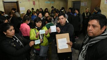 Un grupo de familias denunciaron la estafa ante las autoridades.