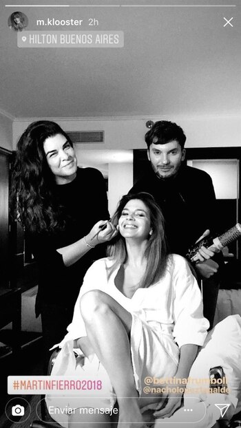 Marcela Kloosterboer con su equipo,