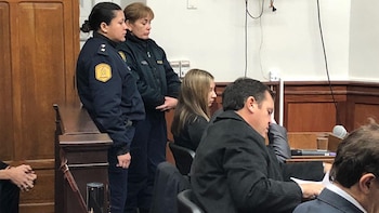 Nahir, de perfil, este lunes