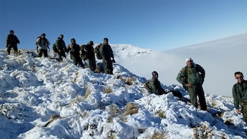 El grueso de los rescatistas