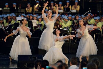 Grand pas de quatre por