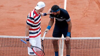 (REUTERS)