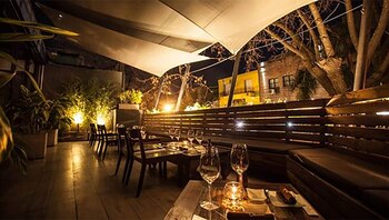 Con un local en Palermo