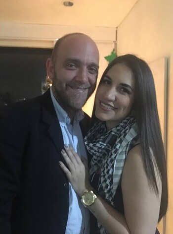 Alejandro Médez y su esposa