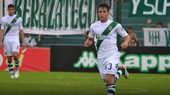 El lateral izquierdo ascendió a