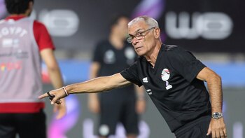 Héctor Cúper, entrenador de Egipto