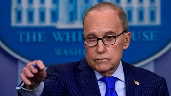 Dolarizar la economía es un