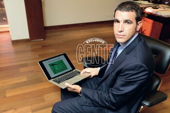 El abogado de la familia de Débora, Diego Pirota, afirma que fue este profesional quien provocó la lesión en el esófago, y por eso murió.(Foto: Julio César Ruíz)